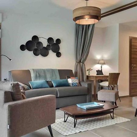 Tres Bel Appartement En Rez De Jardin, Talloires Kültér fotó