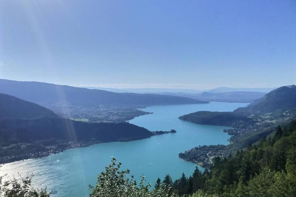 Tres Bel Appartement En Rez De Jardin, Talloires Kültér fotó